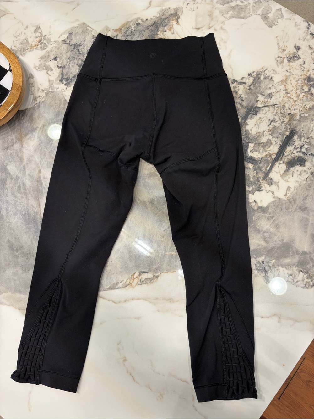 lululemon athletica women capri leggings worn once amazing condition!